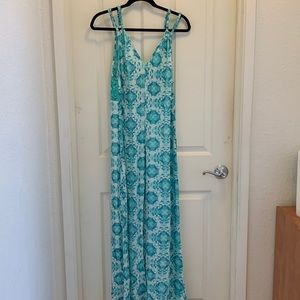 NWT Yireh Jumper, Small